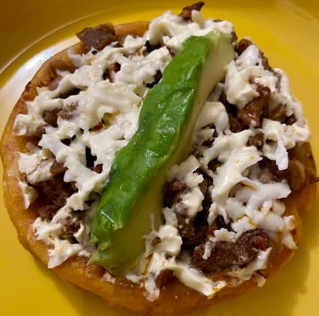 Sopes Mexicanos.